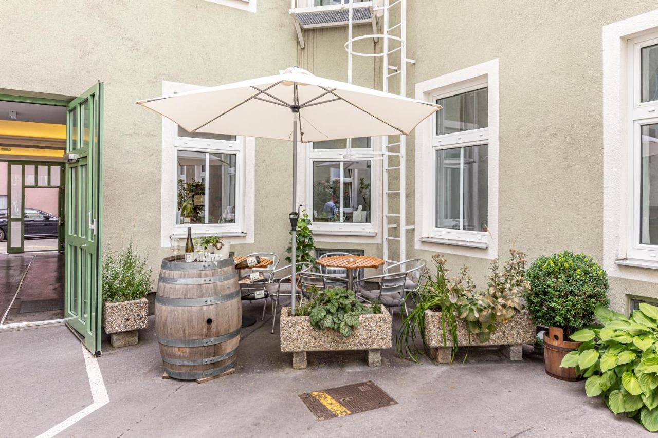 Hotel-Pension Fuenfhaus Viena Exterior foto